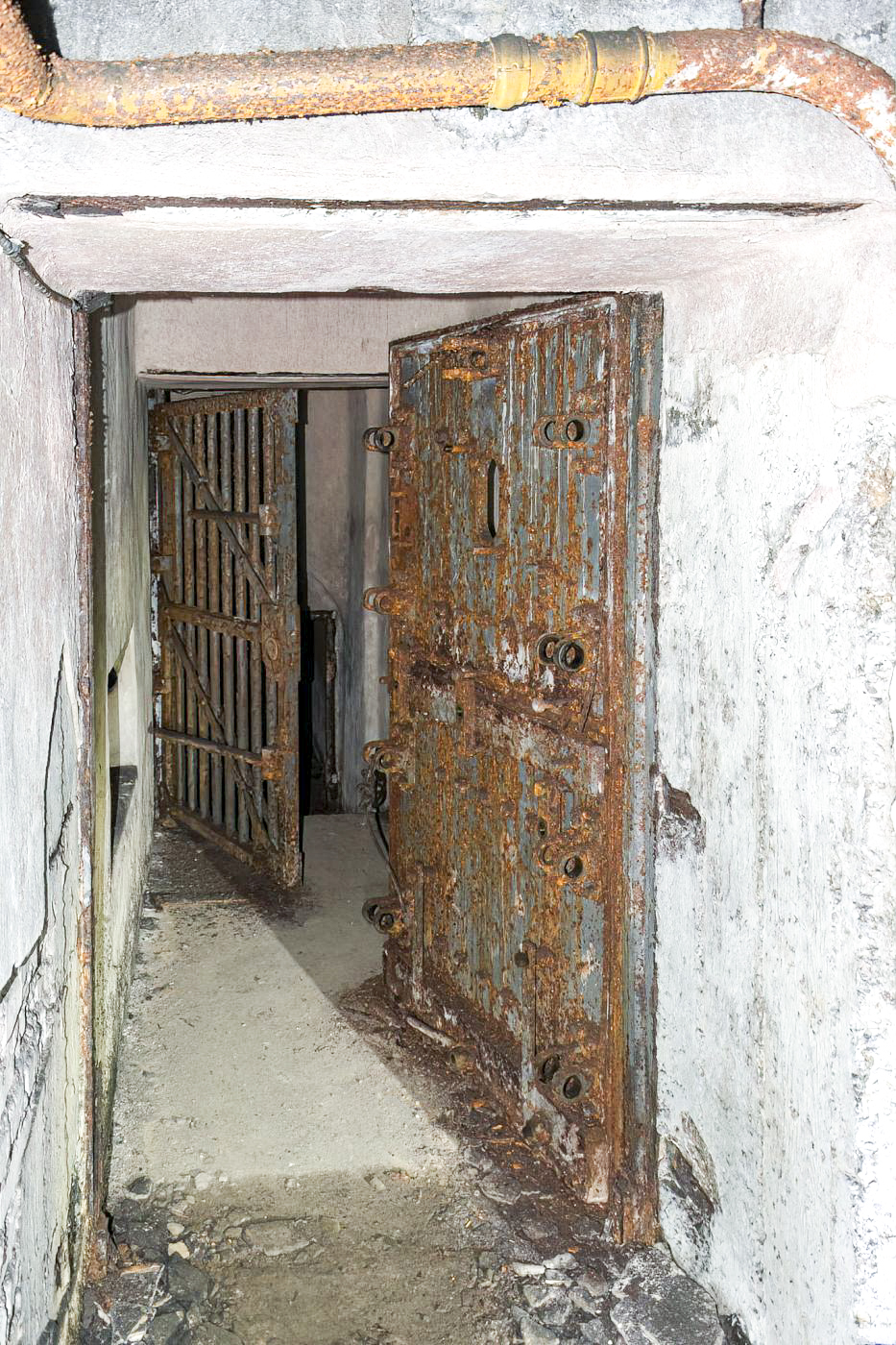 Ligne Maginot - METRICH - A17 - (Ouvrage d'artillerie) - Porte de l'égout et issue de secours - David Palmer