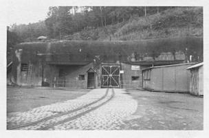 Ligne Maginot - HOCHWALD - (Ouvrage d'artillerie) - Bloc 8
Entrée munitions
L'entrée munitions sous l'occupation