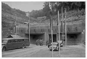 Ligne Maginot - HOCHWALD - (Ouvrage d'artillerie) - Bloc 8
Entrée munitions