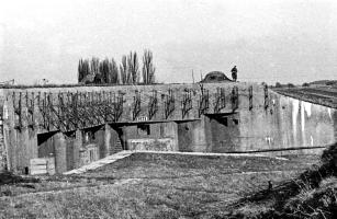 Ligne Maginot - HOCHWALD - (Ouvrage d'artillerie) - Bloc 3
Cloche GFM camoufléee