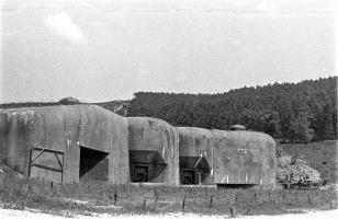 Ligne Maginot - HOCHWALD - (Ouvrage d'artillerie) - Bloc 12
Casemate d'artillerie
Canons de 75 modèle 29
