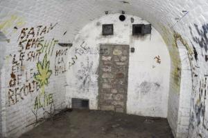 Ligne Maginot - A33 - (Abri) - Salle pour officiers et transmissions
L'accès au couloir extérieur muré