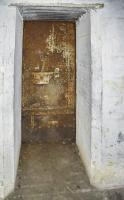 Ligne Maginot - A33 - (Abri) - Salle de troupe à l'extrémité droite
Porte blindée donnant accès au couloir extérieur et à l'entrée renforcée