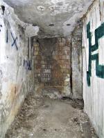 Ligne Maginot - BASSIN DE L'INDUSTRIE - (Casemate d'infanterie - Double) - L'accès vers la berge muré

