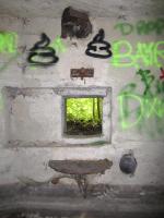 Ligne Maginot - HAUTE DIGUE 2 - (Blockhaus pour arme infanterie) - Chambre de tir 
Créneau mitrailleuse gauche