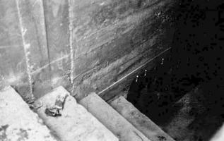 Ligne Maginot - OUVRAGE NEY-RAPP - (Position d'artillerie préparée) - Obus de 10 cm à l'entrée d'une soute à munitions