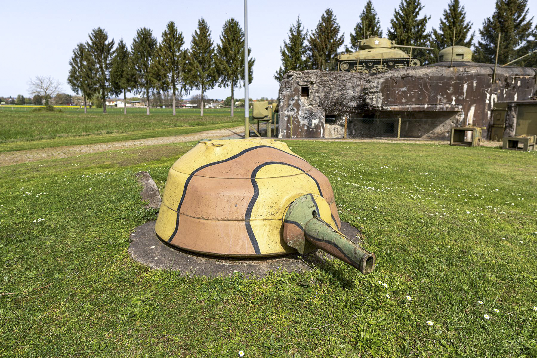 Ligne Maginot - ESCH - (Casemate d'infanterie - Double) - Matériel exposé
Tourelle démontable - David Palmer