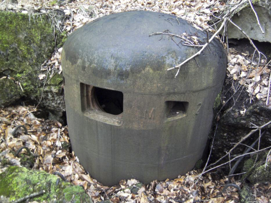 Ligne Maginot - HOCHWALD C7 ( Casemate d'infanterie ) - La cloche JM - GLÜCKSJÄGER GJ13