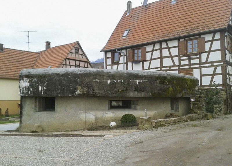 Ligne Maginot - ROTT CENTRE - (Blockhaus pour canon) - Pendant les travaux.
De gauche à droite, créneau mitrailleuse, canon AC et FM - AALMA - lignemaginot.com