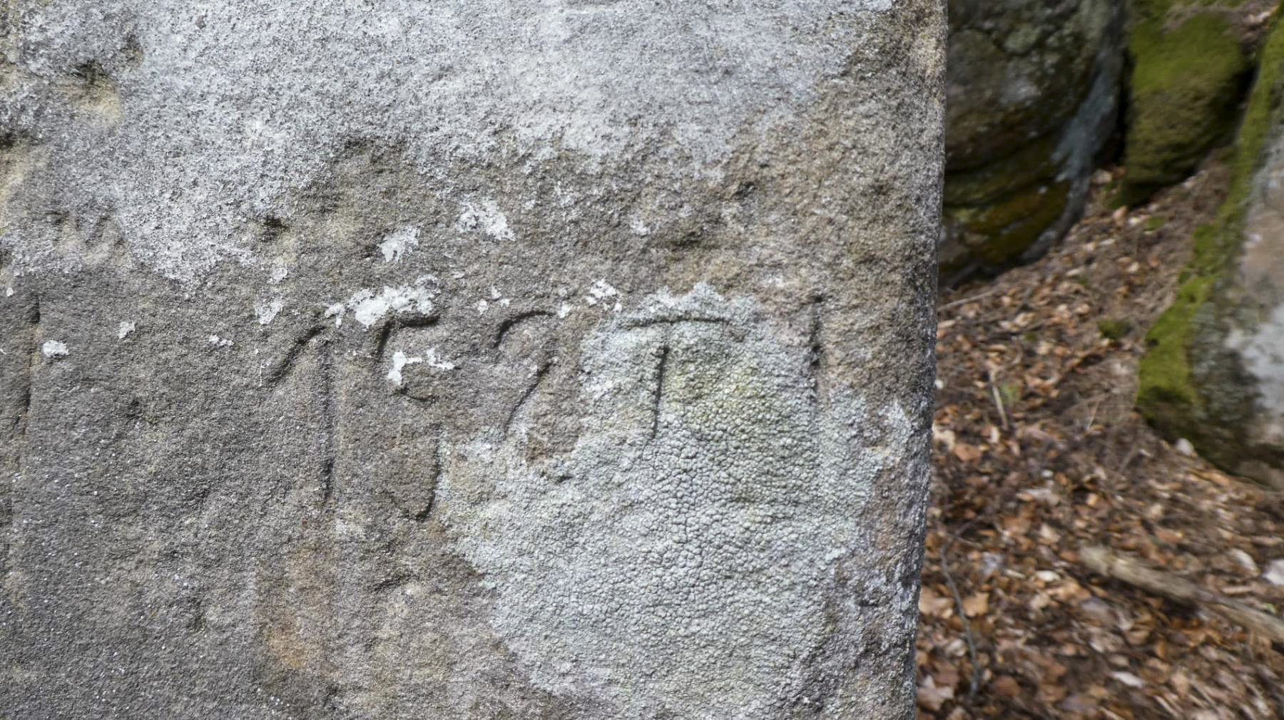 Ligne Maginot - HAUT-WARSBERG (POINT D'APPUI) - (Divers) - Marque '152 RI', mais probablement d'après guerre car les Diables Rouges n'ont pas stationné ici en 1939-40 - Roo