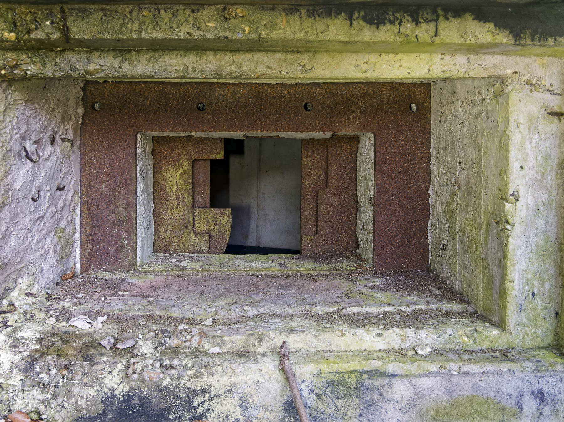 Ligne Maginot - NEUWEIHER 1 - (Blockhaus pour canon) - Le créneau pour canon - Jürgen Morr