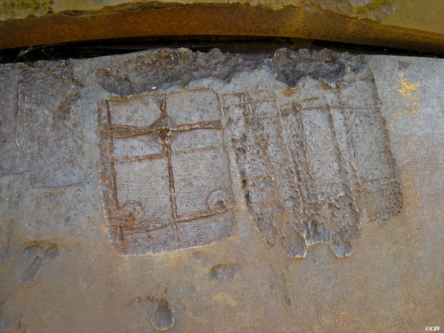 Ligne Maginot - LA FERTE - (Ouvrage d'infanterie) - Bloc 2
Tourelle pour deux AM
Traces des charges posées par les pionniers allemands (40 kg de TNT suivi de deux charges de 3 kg afin de faire basculer la tourelle) - Lia VERMEULEN