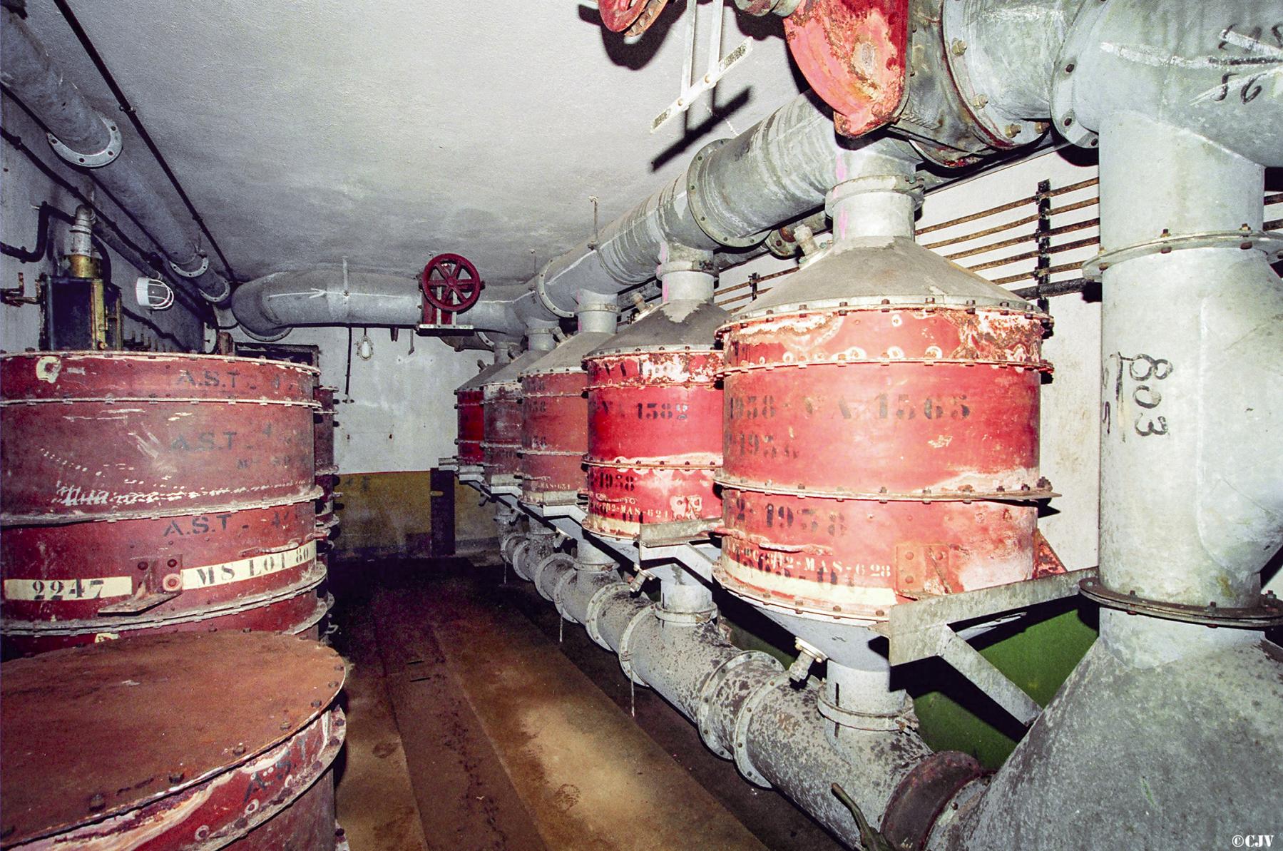 Ligne Maginot - LA FERTE - (Ouvrage d'infanterie) - Bloc 2
Salle des filtres - Lia VERMEULEN
