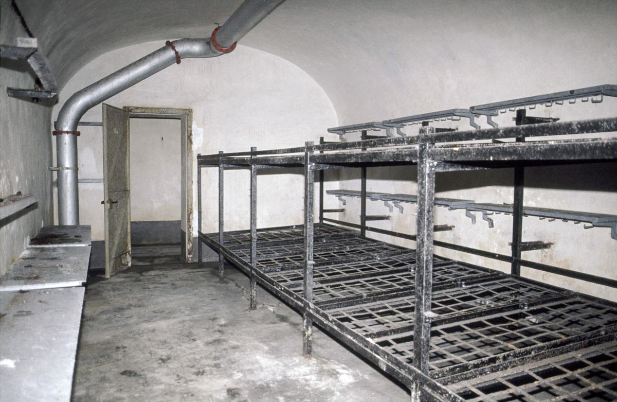 Ligne Maginot - BIRLENBACH - (Abri) - Chambrées - ammagsdr