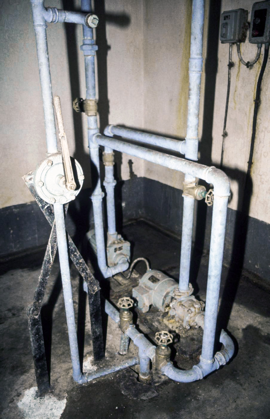 Ligne Maginot - BIRLENBACH - (Abri) - Puits et pompe - ammagsdr