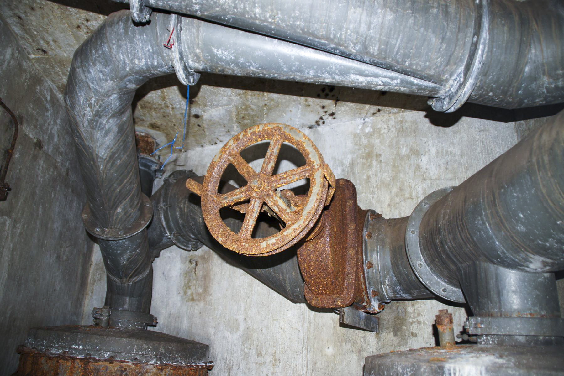 Ligne Maginot - MICHELSBERG - A22 - (Ouvrage d'artillerie) - Bloc 6
Les gaines du système de ventilation. - STENGER Mathieu