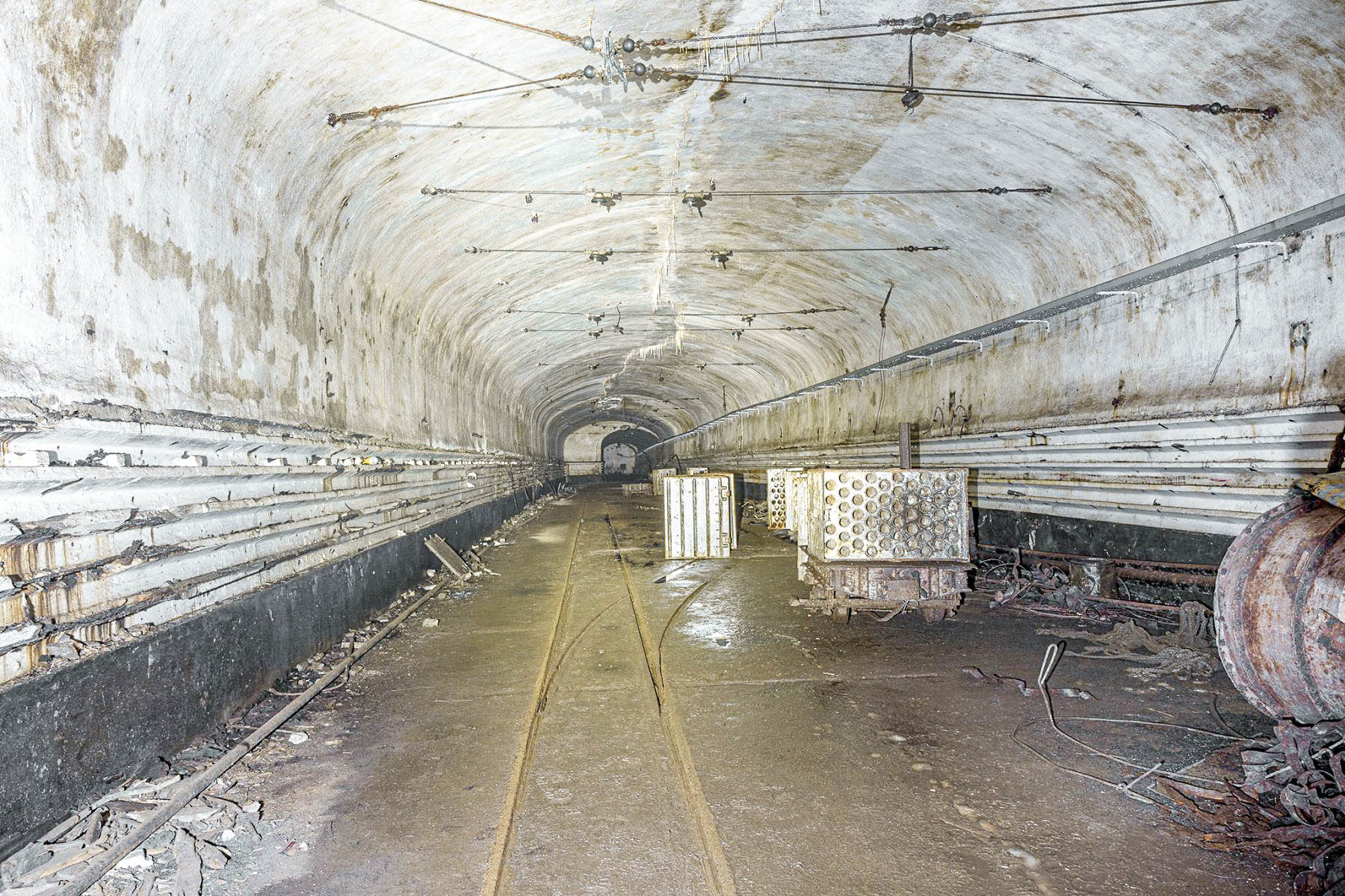 Ligne Maginot - MOLVANGE - A9 - (Ouvrage d'artillerie) - Gare A en dessous du plan incliné
 - David Palmer