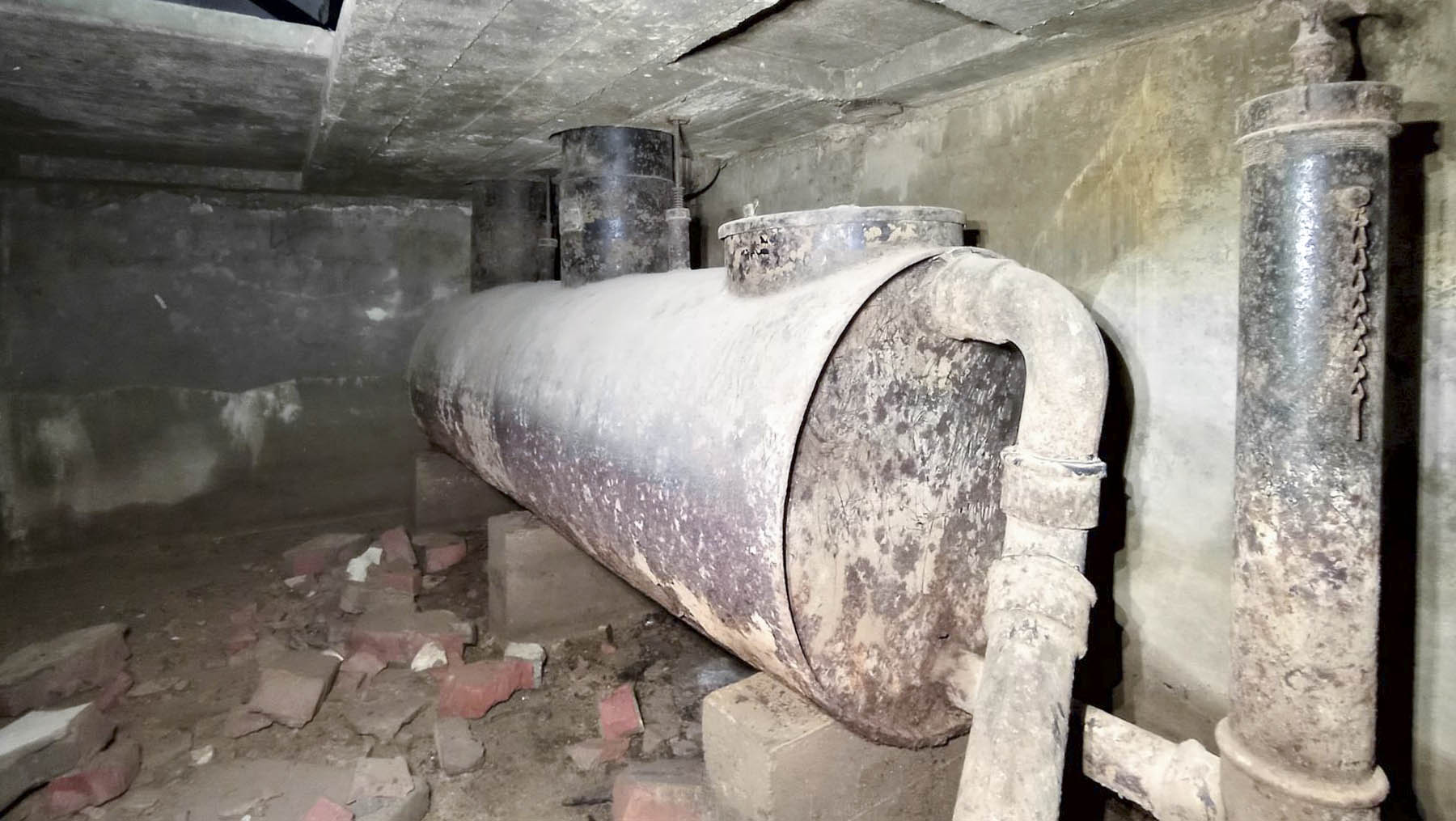 Ligne Maginot - HOFFEN - (Abri) - Fosse chimique du local des latrines N°28 - Baptiste GAUDIN