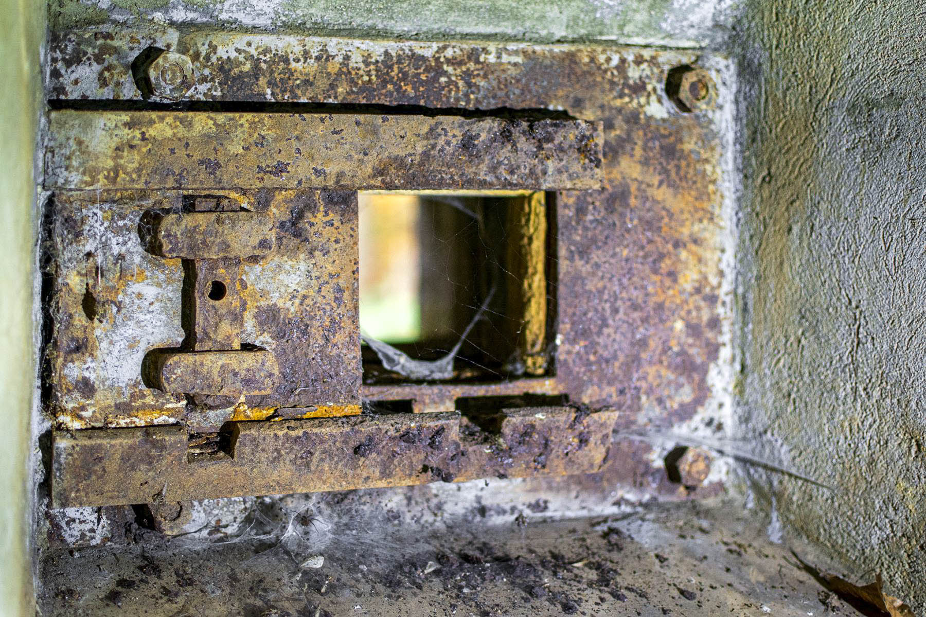 Ligne Maginot - 110 - BETTLACH - (Casemate d'artillerie) - Créneau
 - David Palmer