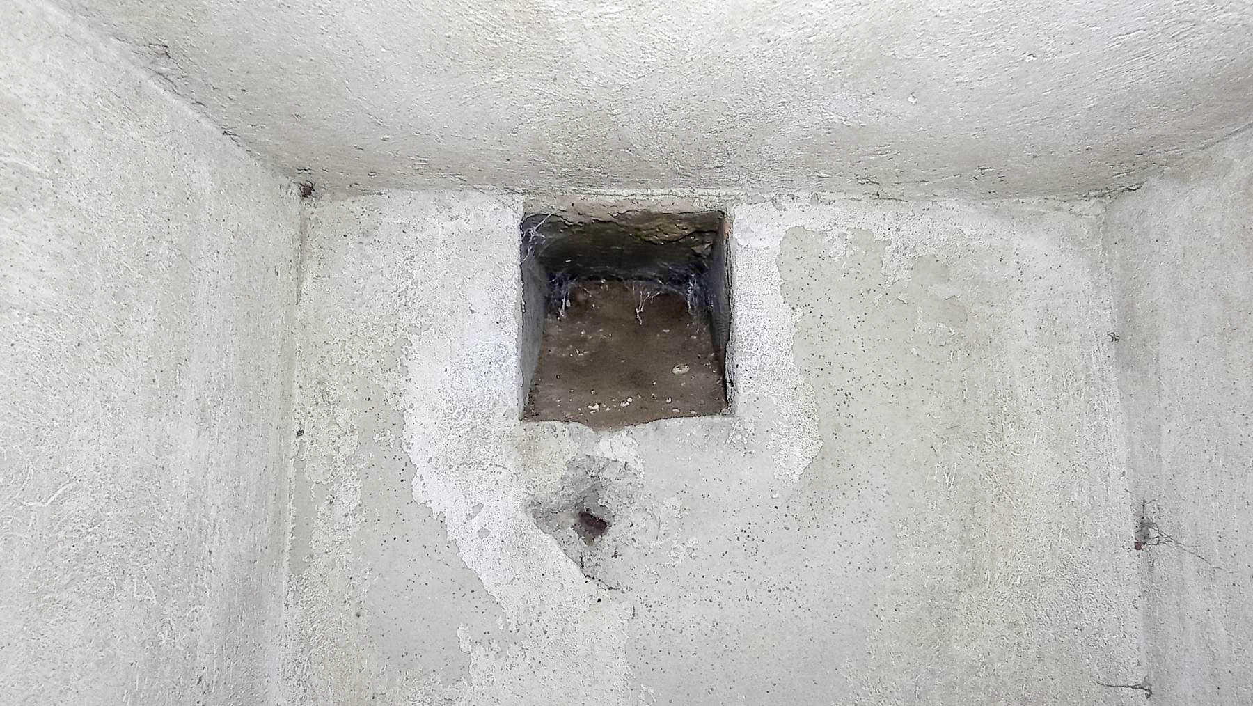 Ligne Maginot - CHENAIE 1 - (Blockhaus pour arme infanterie) - Évacuation de la ventilation  - Baptiste Gaudin