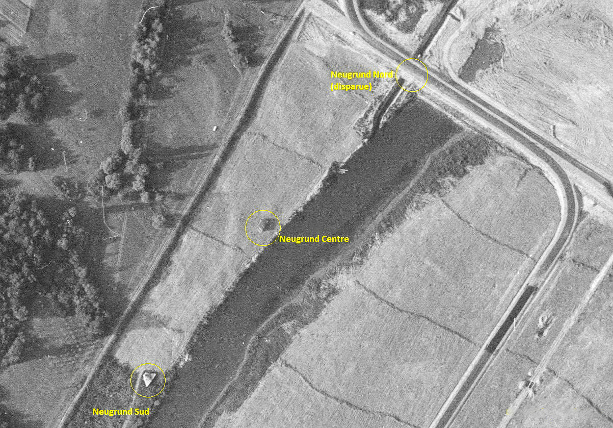 Ligne Maginot - NEUGRUND (Casemates d'infanterie) - La localisation des trois blocs de Neugrund au moment des travaux de 1971 - IGN - Géoportail 1971