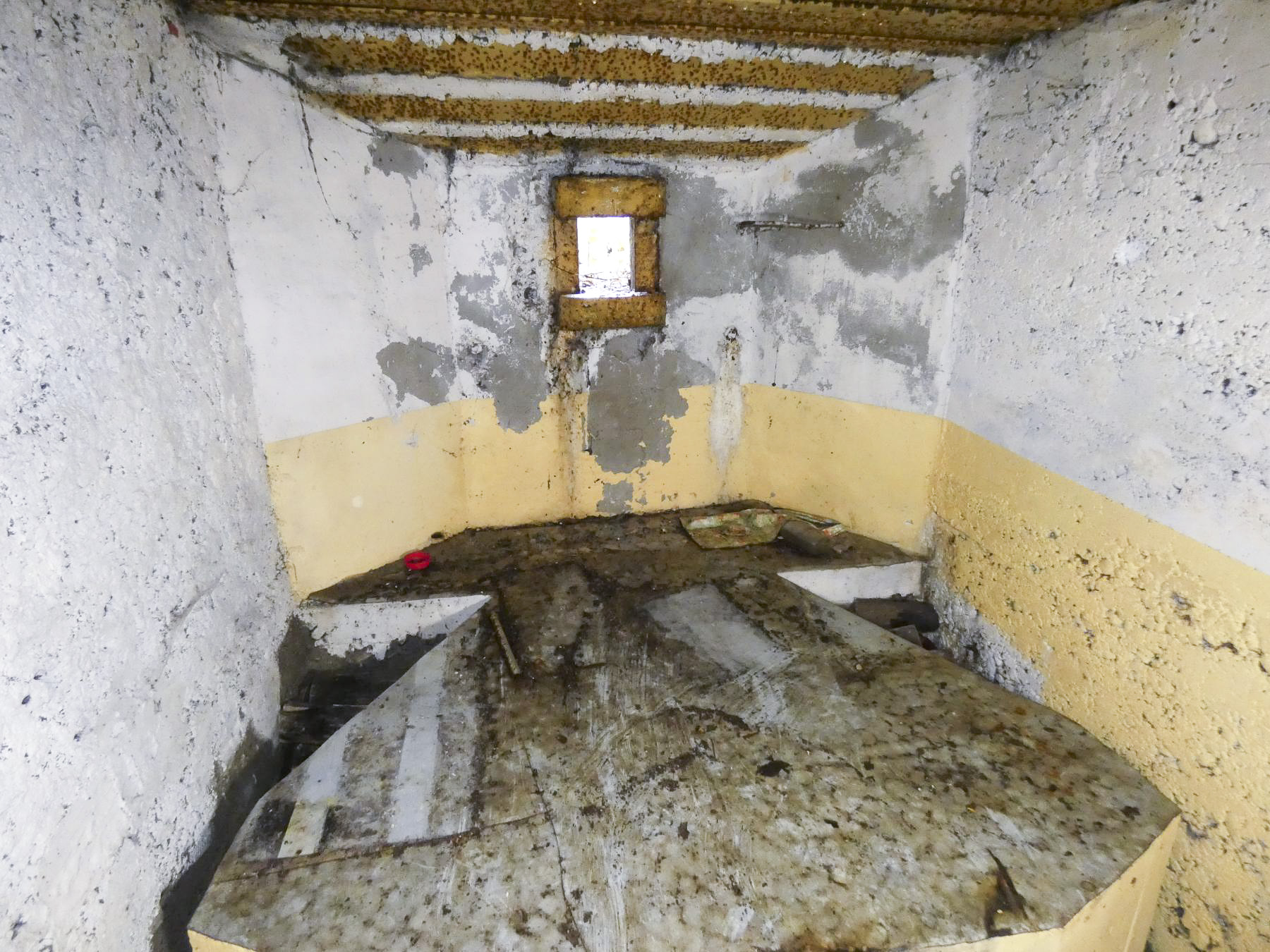 Ligne Maginot - BB346 - PFAFFENKLAUSERBUSCH OUEST - (Blockhaus pour arme infanterie) - La chambre de tir pour une mitrailleuse. - STENGER Mathieu