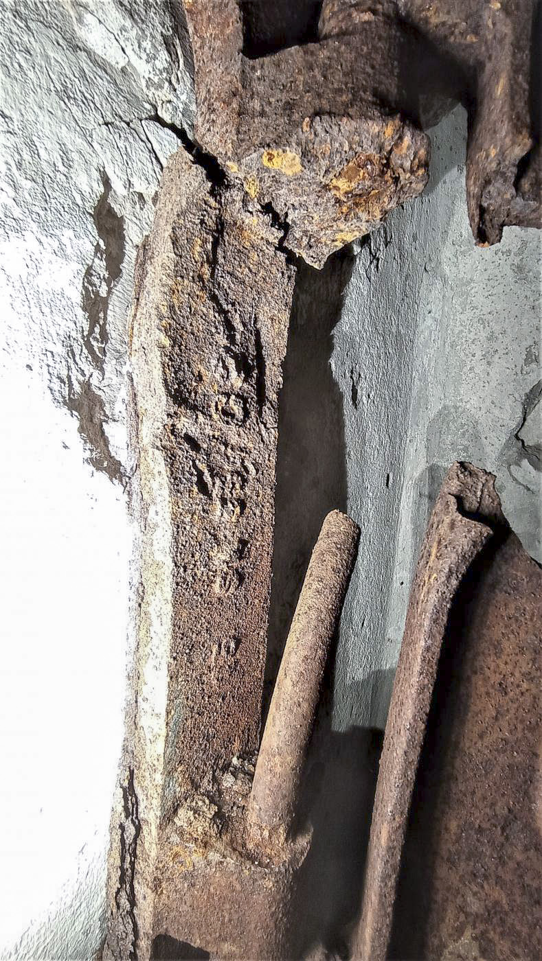 Ligne Maginot - SAEGEMUHLE - (Blockhaus pour arme infanterie) - Chambre de tir ouest
Le support du jumelage de mitrailleuses saboté par les allemands  - Baptiste GAUDIN