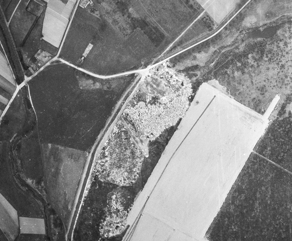 Ligne Maginot - 27 - HAUTE DIGUE 1 (Casemate d'infanterie) - Photographie 1964 - IGN - Géoportail 1964