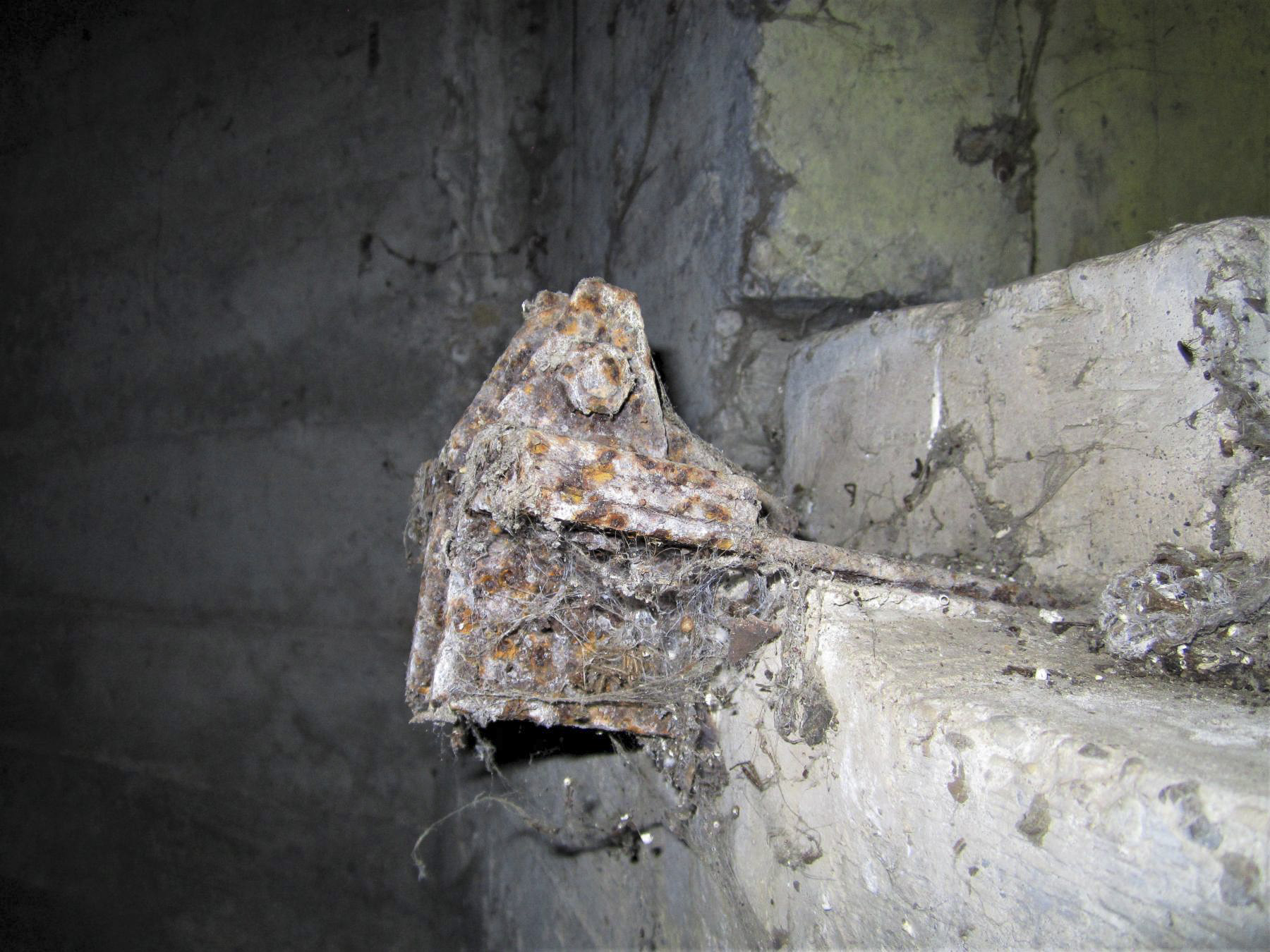 Ligne Maginot - 301A - PORT DU RHIN SUD 35 - (Blockhaus pour arme infanterie) - Détail du support FM - Les Gardiens du Rhin
