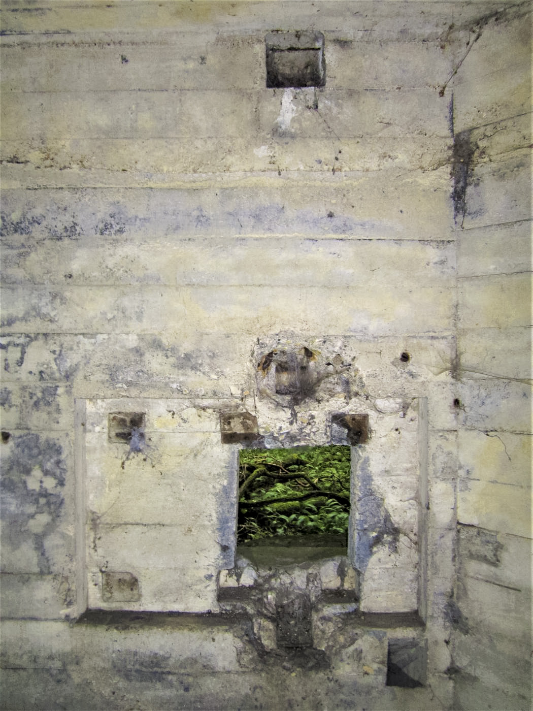 Ligne Maginot - 301B - PORT DU RHIN SUD 34 - (Blockhaus pour arme infanterie) - Créneau Nord-est - Les Gardiens du Rhin