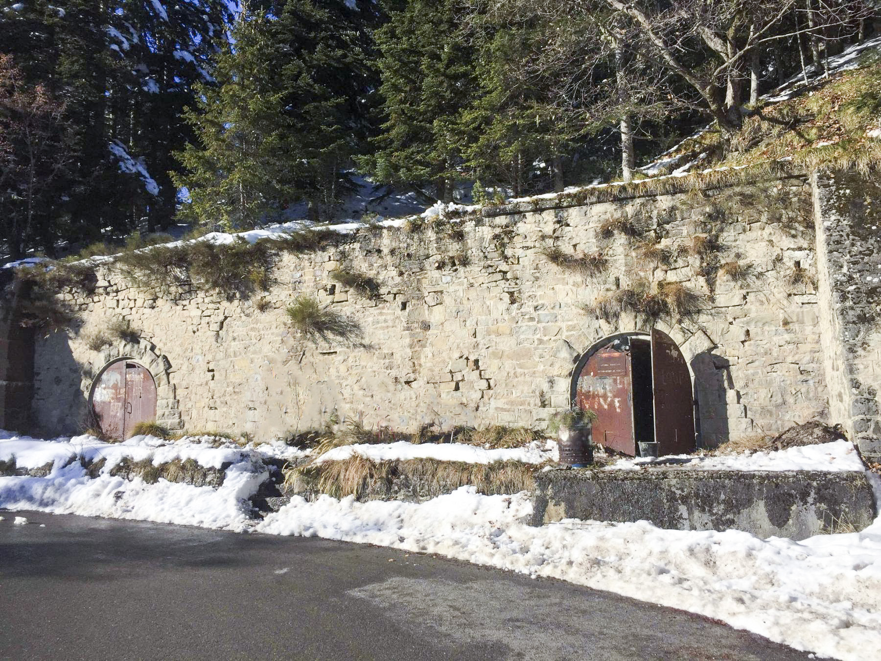 Ligne Maginot - CAMP D'ARGENT - COL DE TURINI - (Dépôt de Munitions) - Les travaux de rénovation qui débutent
Janvier 2021 - Simon GREBOVAL
