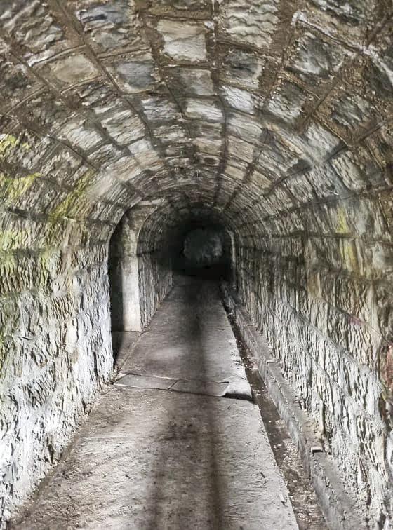 Ligne Maginot - CAMP D'ARGENT - COL DE TURINI - (Dépôt de Munitions) - Galerie droite  - Simon GREBOVAL