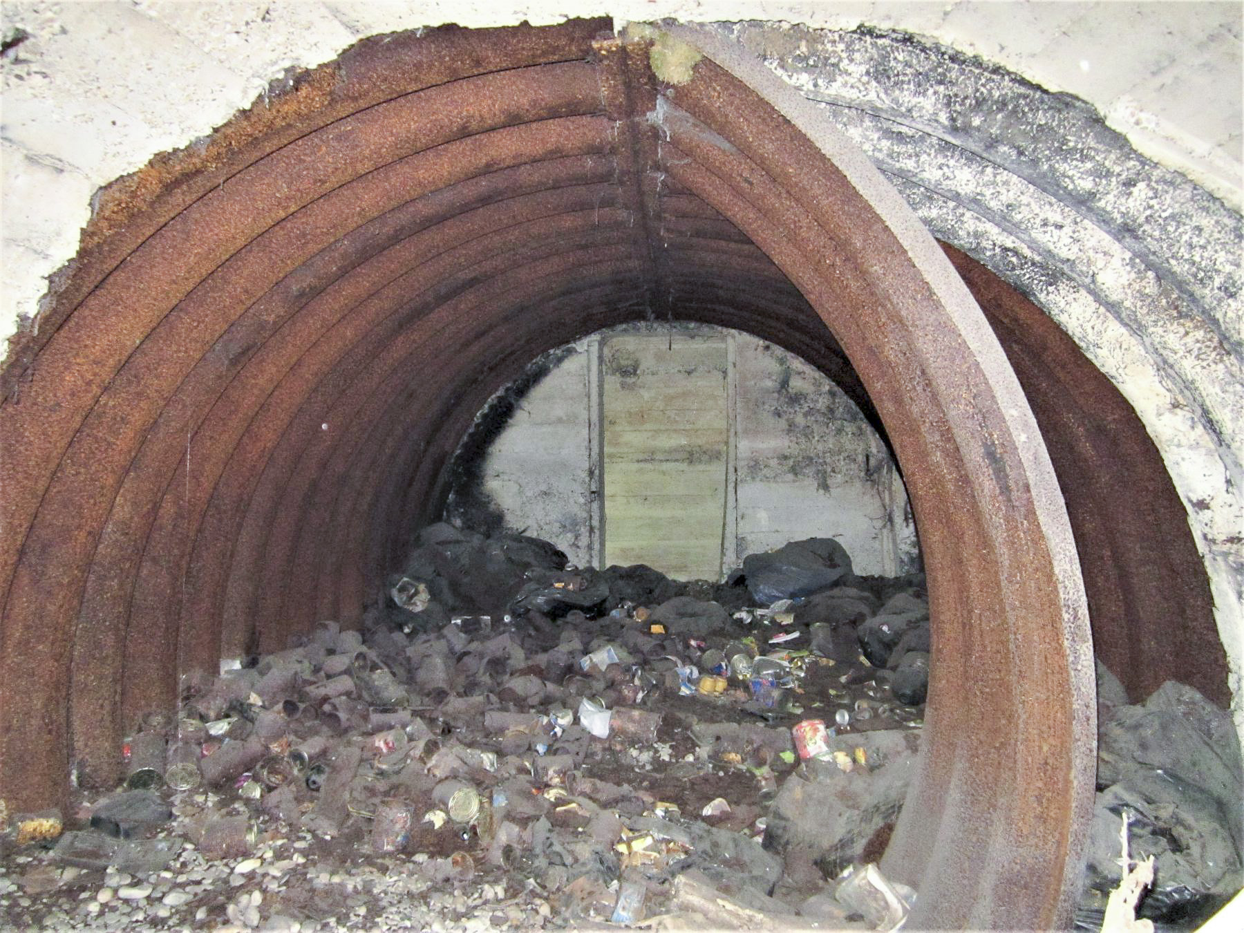 Ligne Maginot - 308E - PORT DU RHIN SUD 32 - (Abri) - Vue interne depuis l'entrée droite - Les Gardiens du Rhin