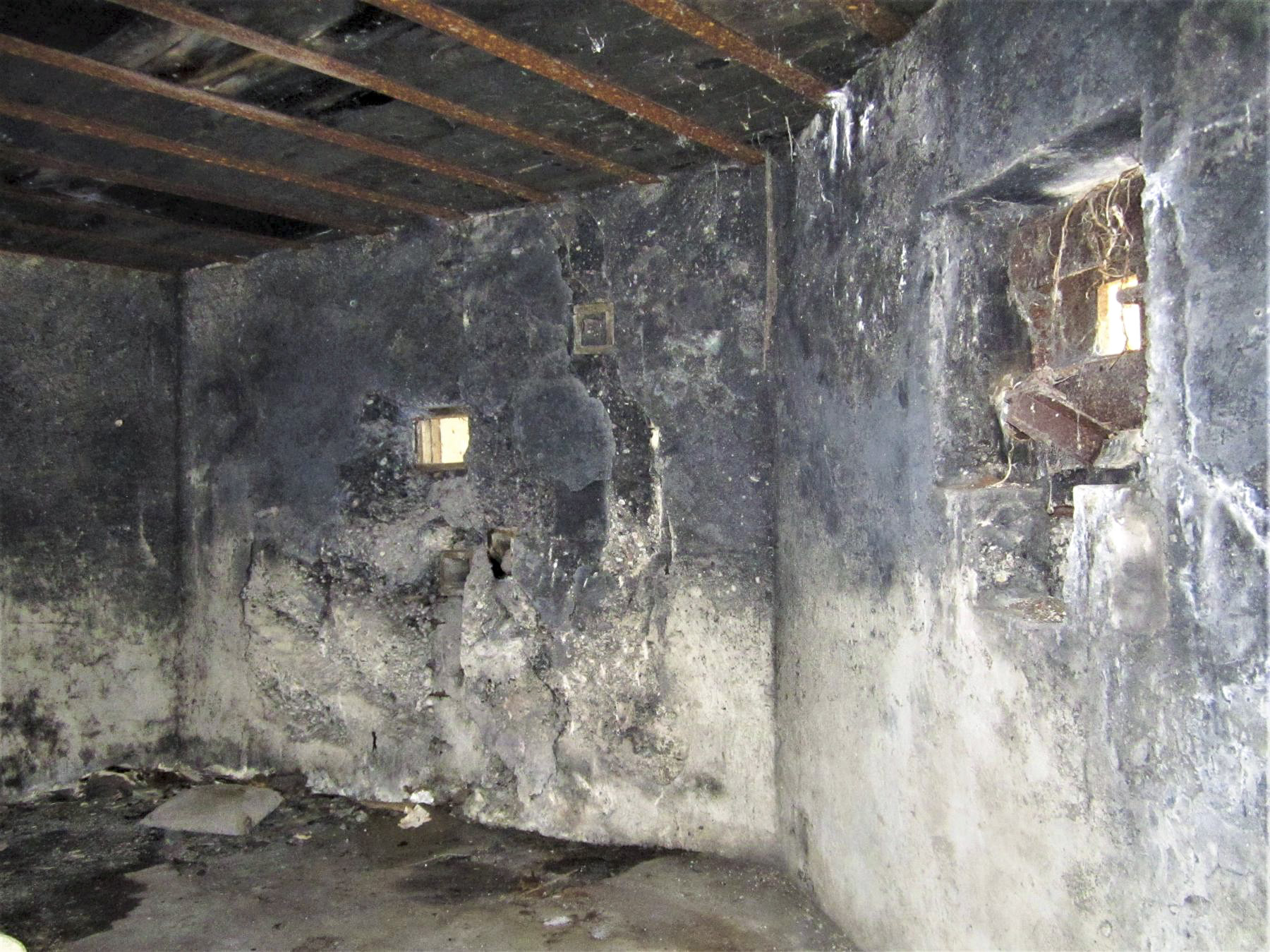 Ligne Maginot - 415 - RIEBEL - (Casemate d'infanterie) - Chambre de tir Sud - Les Gardiens du Rhin