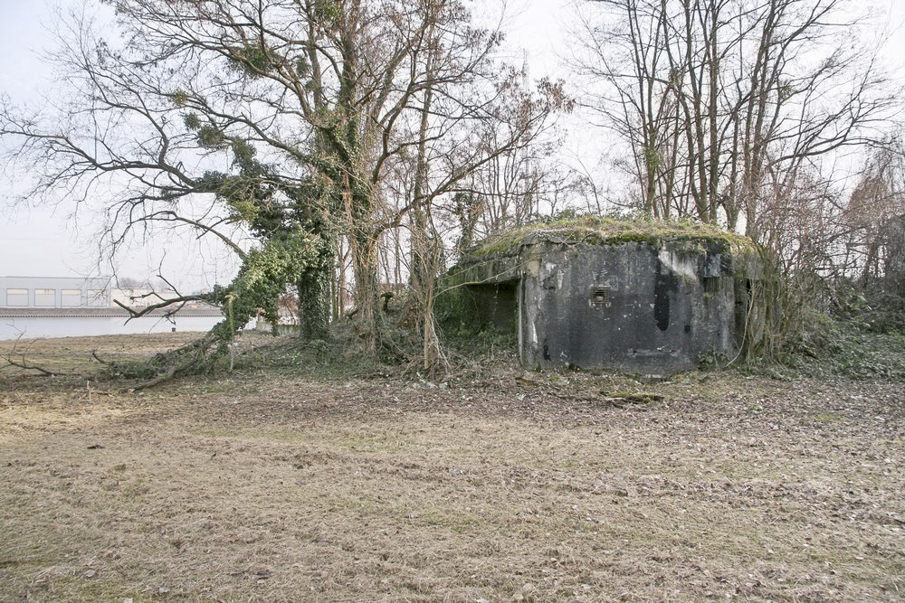 Ligne Maginot - 476 - BASSIN LOUIS ARMAND 1 - (Blockhaus pour canon) - Vue d'ensemble coté nord-ouest - Alain Perouffe