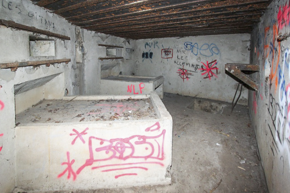 Ligne Maginot - A33 - (Blockhaus pour arme infanterie) - La chambre de tir - Antoine Schoen