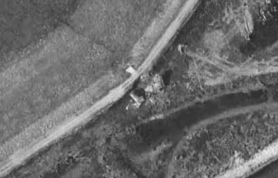 Ligne Maginot - TOURNANT DU RHIN - (Blockhaus pour arme infanterie) - Bloc en 1967
En cours de dégagement avant destruction. - IGN - Géoportail 1967