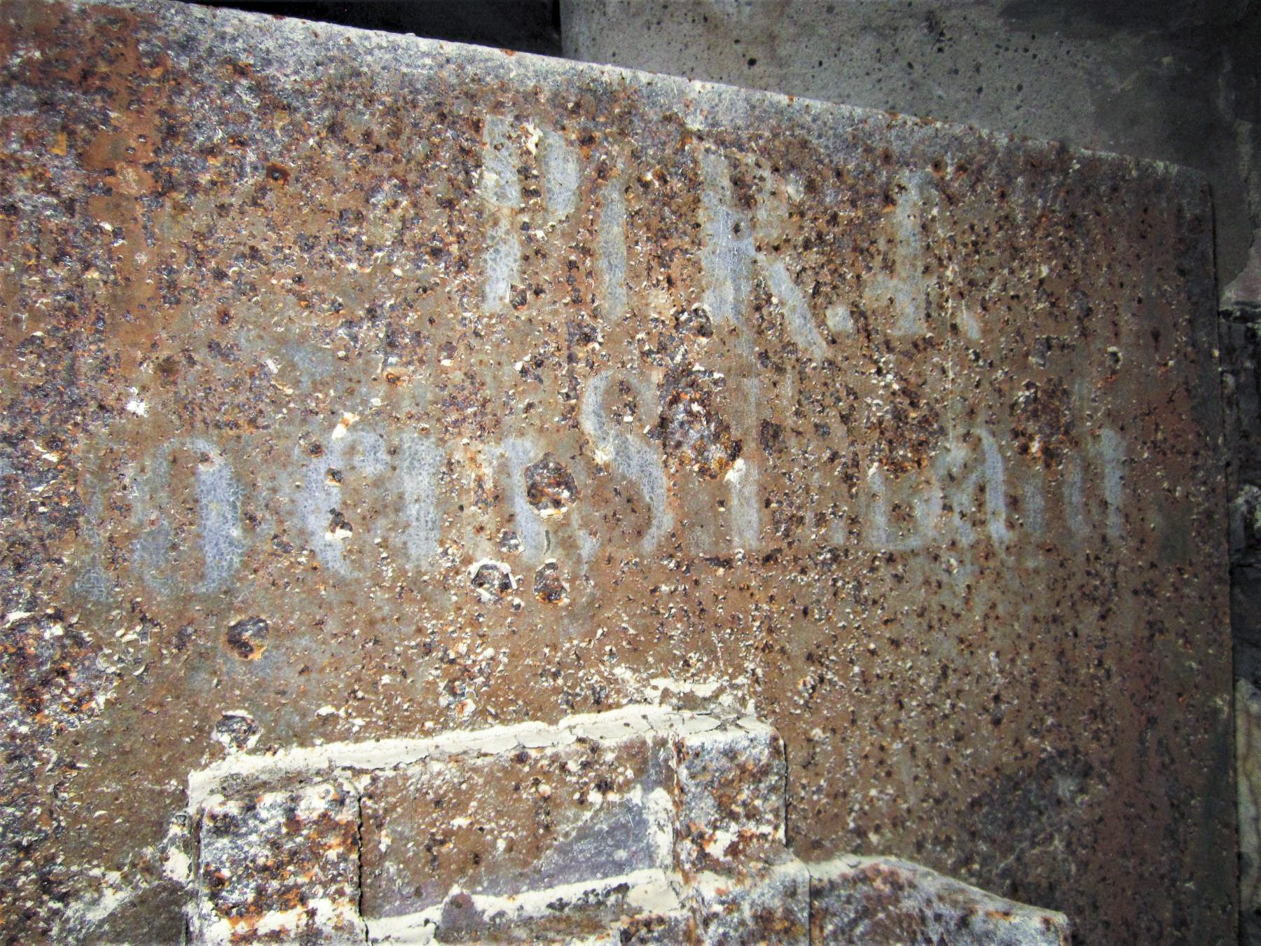 Ligne Maginot - BATTERIE DES PAYSANS - (Cuve pour canon) - Marquage M.R.4. 10cm S.L.Battr. - Gregory Fuchs