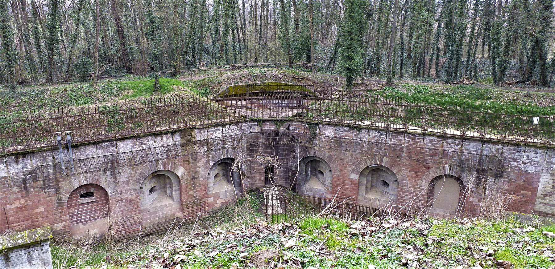Ligne Maginot - FORT DUCROT - (PC de Secteur) - Coffre double de contrescarpe - G. Fuchs