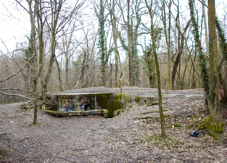 Ligne Maginot - OBERJAEGERHOFF - (Abri) - Vue sur l'entrée gauche - Inconnu