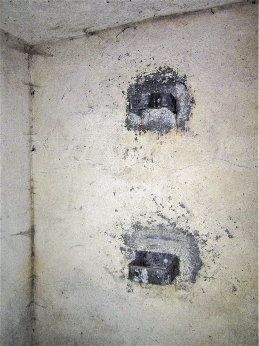 Ligne Maginot - OBERJAEGERHOFF - (Abri) - Support du ventilateur - Gregory Fuchs