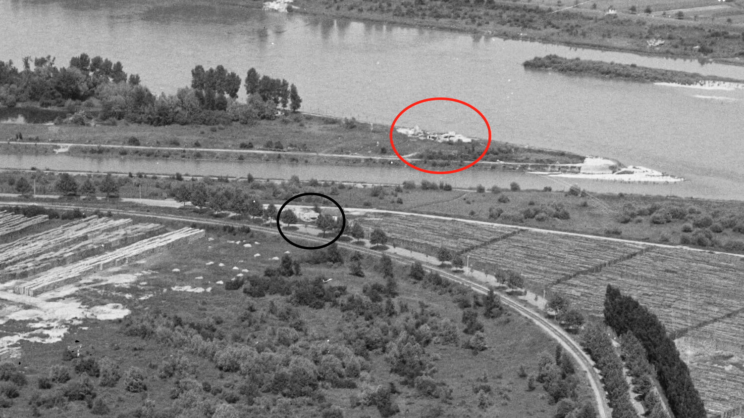 Ligne Maginot - PETIT RHIN - (Casemate d'infanterie - Double) -  - IGN - Géoportail 1949