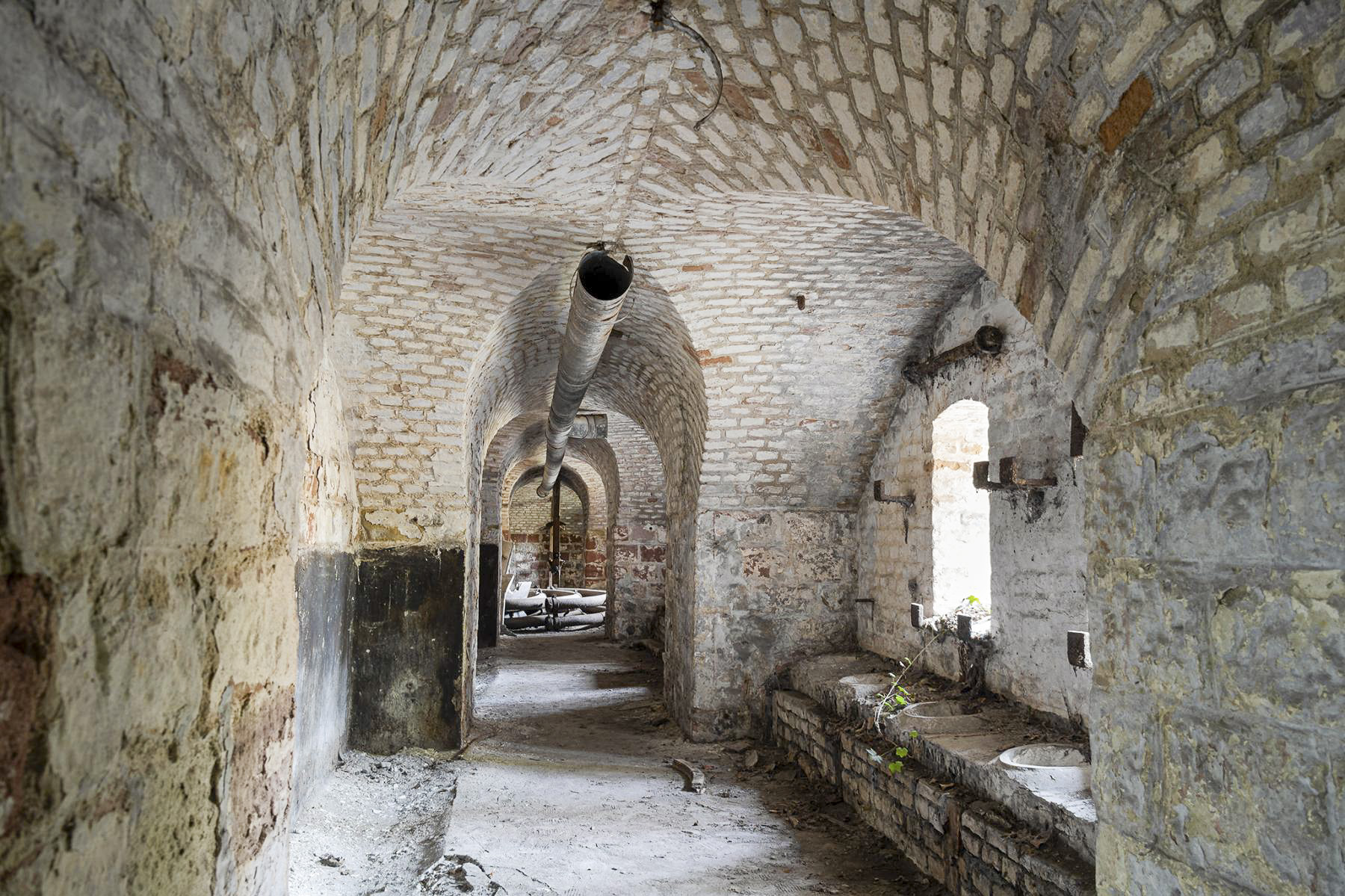 Ligne Maginot - FORT UHRICH (237°RI) - (PC) - Latrines de l'aile droite

 - David Palmer