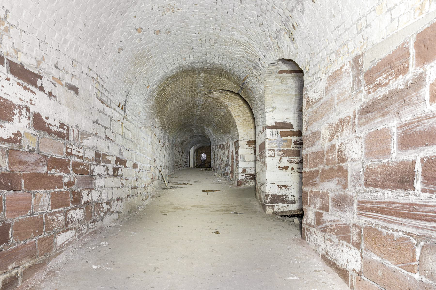Ligne Maginot - FORT UHRICH (237°RI) - (PC) - Galerie du flanc gauche donnant accès à la poudrière et à la caponnière d'épaule - David Palmer