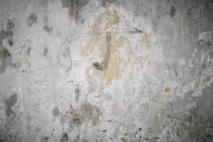Ligne Maginot - BOIS D'ESCHERANGE - X3 (QUARTIER KANFEN - I/169°RIF) - (Abri) - Graffitis dans le local téléphone