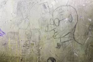Ligne Maginot - LAVOIR - (Ouvrage d'artillerie) - Entrée des hommes
Graffitis