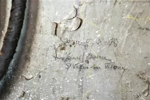 Ligne Maginot - LAVOIR - (Ouvrage d'artillerie) - Entrée des hommes
Graffiti