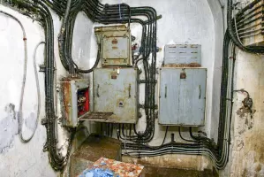 Ligne Maginot - LAVOIR - (Ouvrage d'artillerie) - Bloc 1
Tableau électrique du bloc