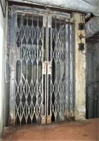 Ligne Maginot - LAVOIR - (Ouvrage d'artillerie) - Bloc 1
Monte-charge à l'étage supérieur