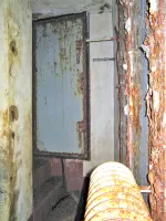 Ligne Maginot - LAVOIR - (Ouvrage d'artillerie) - Bloc 1
Etage inférieur
Accès à l'issue de secours depuis la chambre des sous-officiers